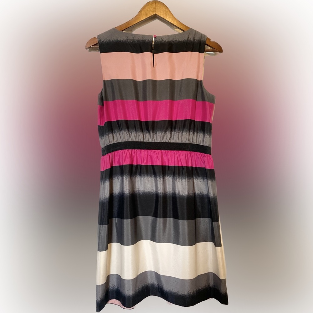 Loft Dress - Picture 2 of 3